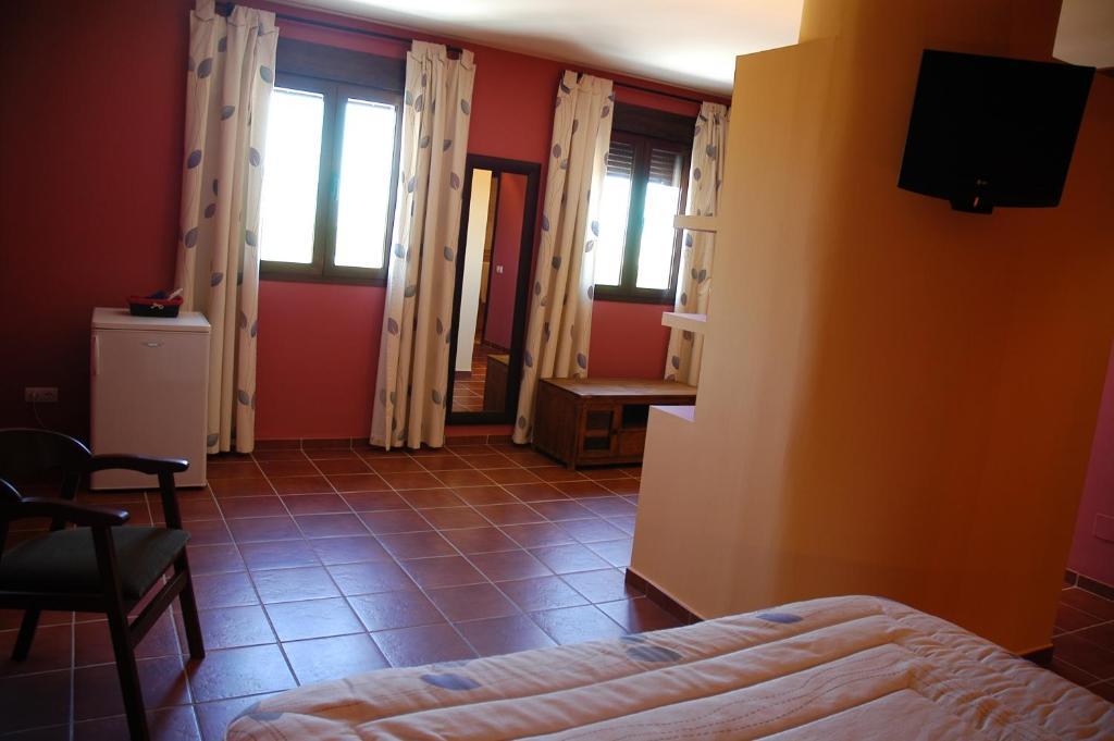 Hotel Rural Los Chaparros Freila Rum bild