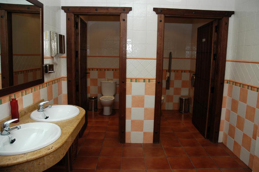 Hotel Rural Los Chaparros Freila Exteriör bild